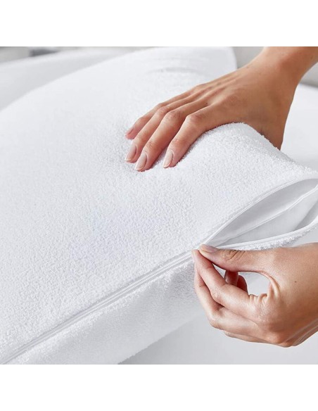 FUNDA ALMOHADA ANTIALÉRGICA 105 CM.PIKOLIN